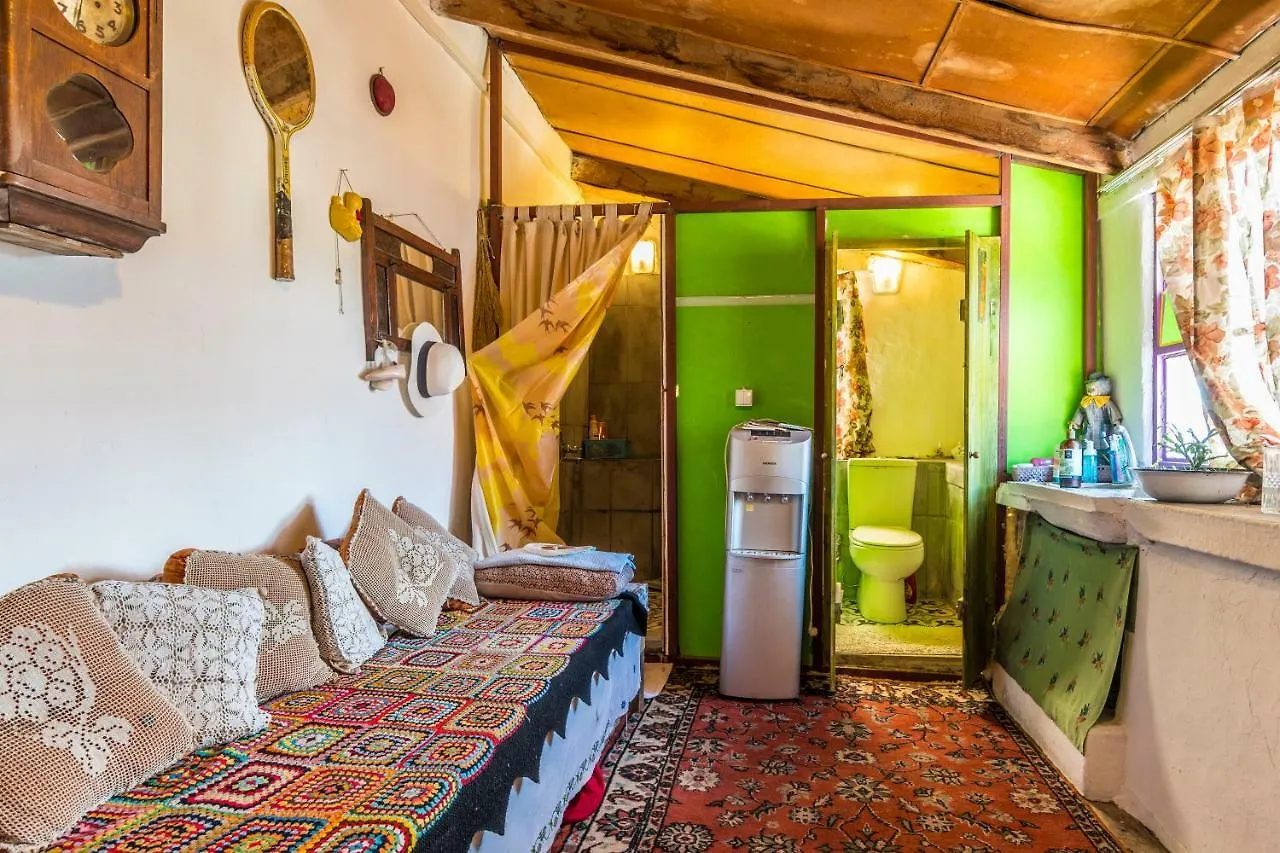 Hobbit House Barbaros Hotel Urla Homestay