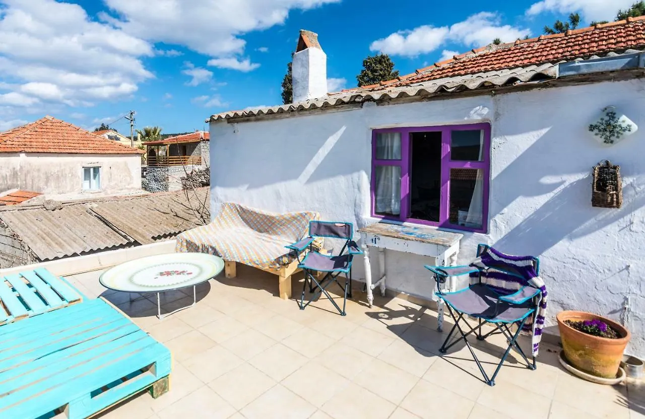 Hobbit House Barbaros Hotel Urla Homestay